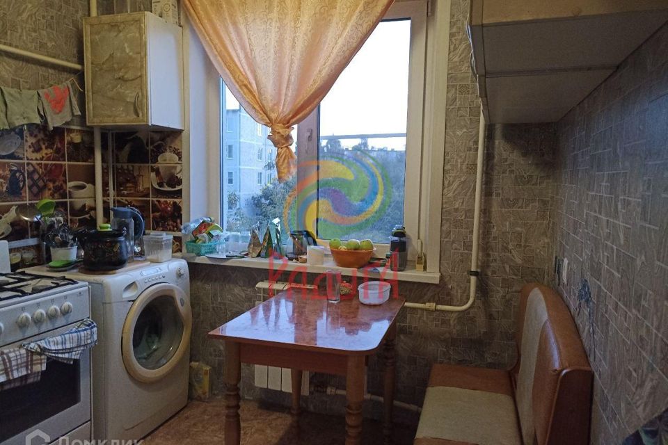 Продаётся 4-комнатная квартира, 58 м²