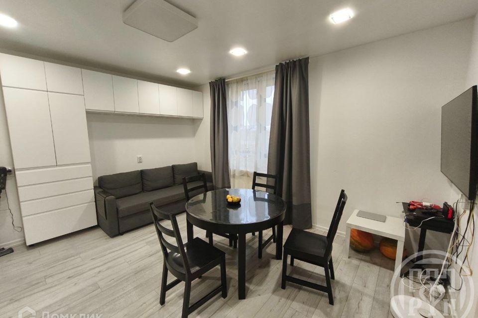 Продаётся 3-комнатная квартира, 79.8 м²