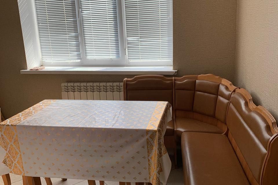 Продаётся 1-комнатная квартира, 49 м²