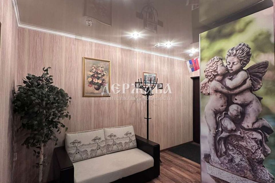Продаётся 2-комнатная квартира, 64.7 м²