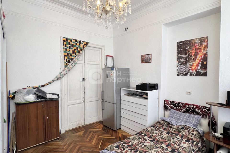 Продаётся комната в 5-комн. квартире, 15 м²