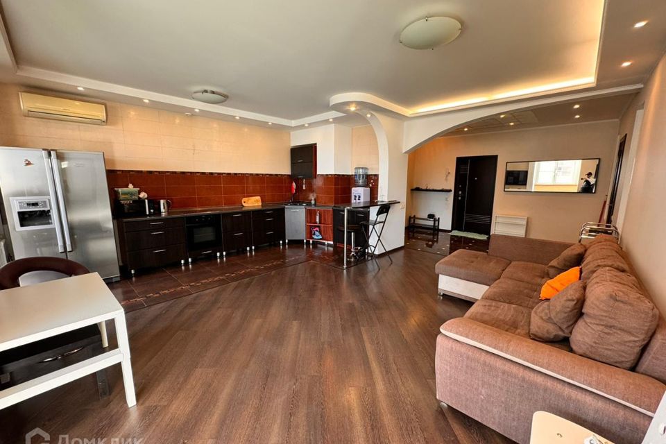 Продаётся 2-комнатная квартира, 64.5 м²
