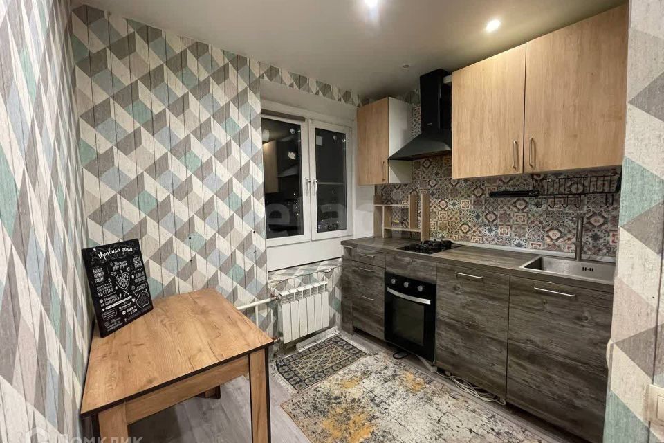 Продаётся 3-комнатная квартира, 57.6 м²