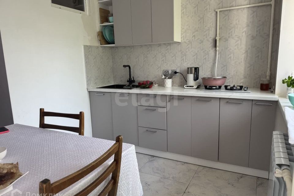 Продаётся 3-комнатная квартира, 62.8 м²