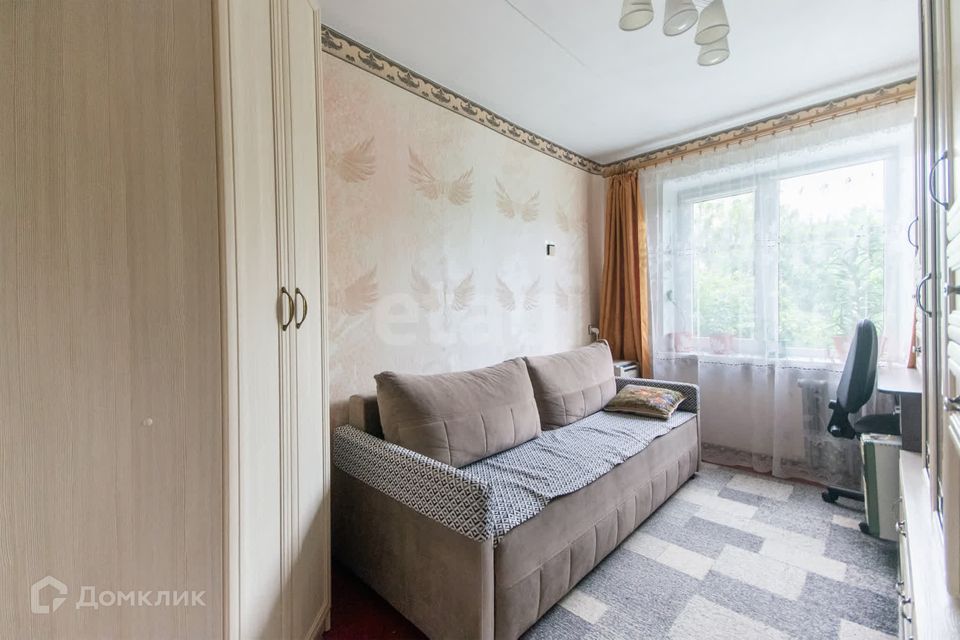 Продаётся 3-комнатная квартира, 55.6 м²