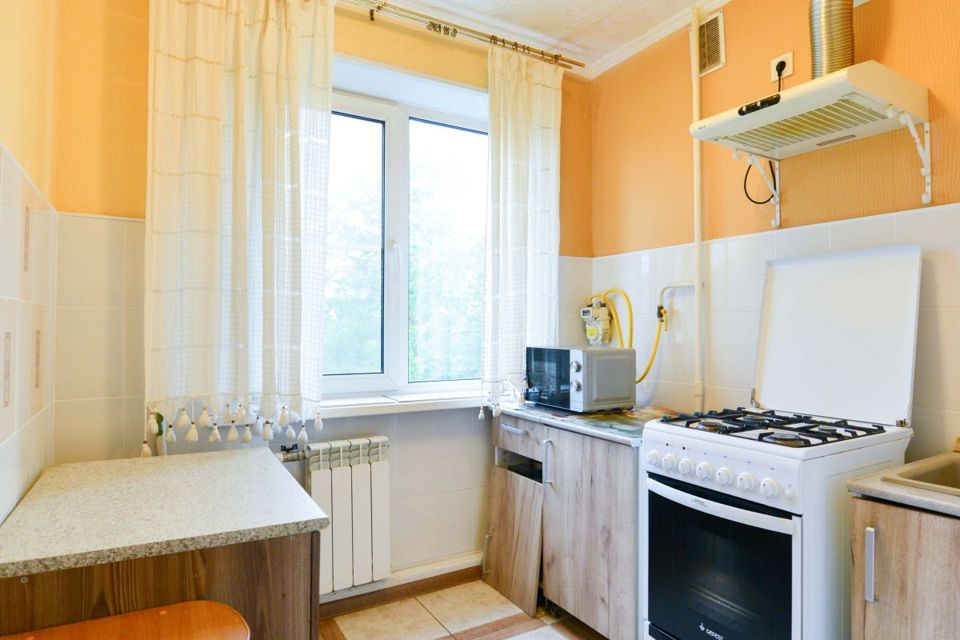 Продаётся 3-комнатная квартира, 61.6 м²