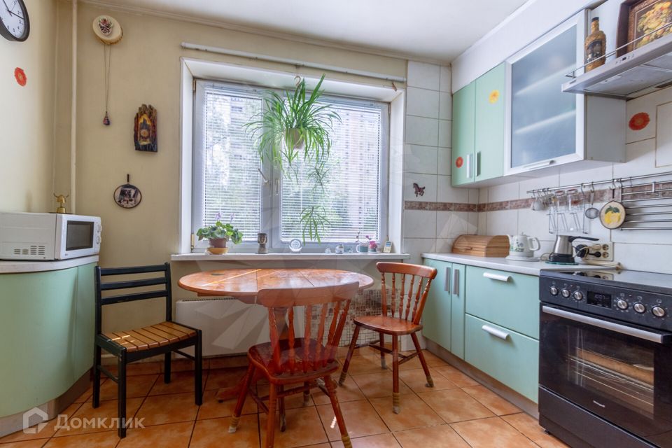 Продаётся 3-комнатная квартира, 77 м²