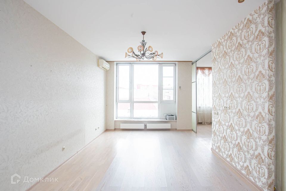 Продаётся 2-комнатная квартира, 81.9 м²