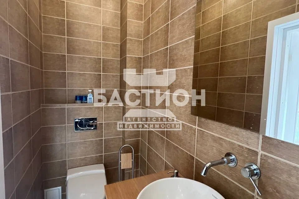 Продаётся 1-этажный дом, 335 м²