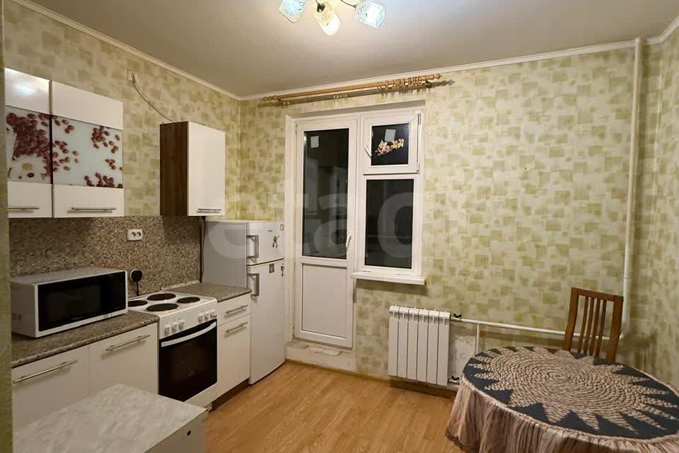 Продаётся 1-комнатная квартира, 43 м²