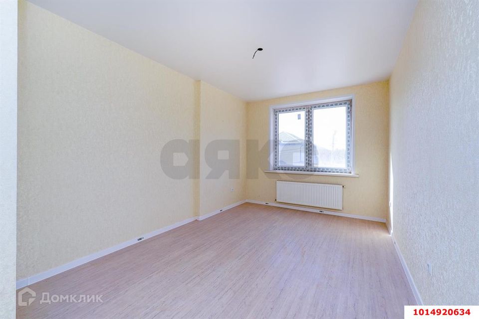 Продаётся 1-комнатная квартира, 43 м²