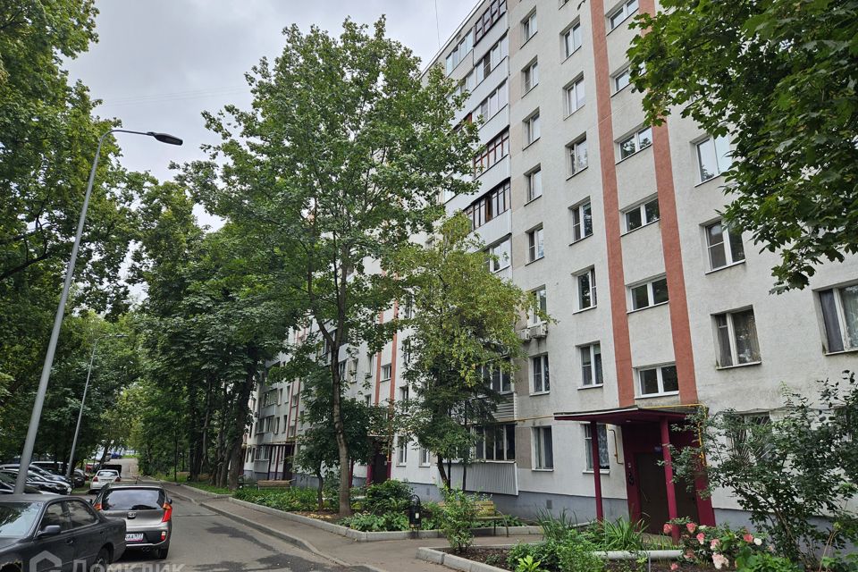 Продаётся 3-комнатная квартира, 49.5 м²