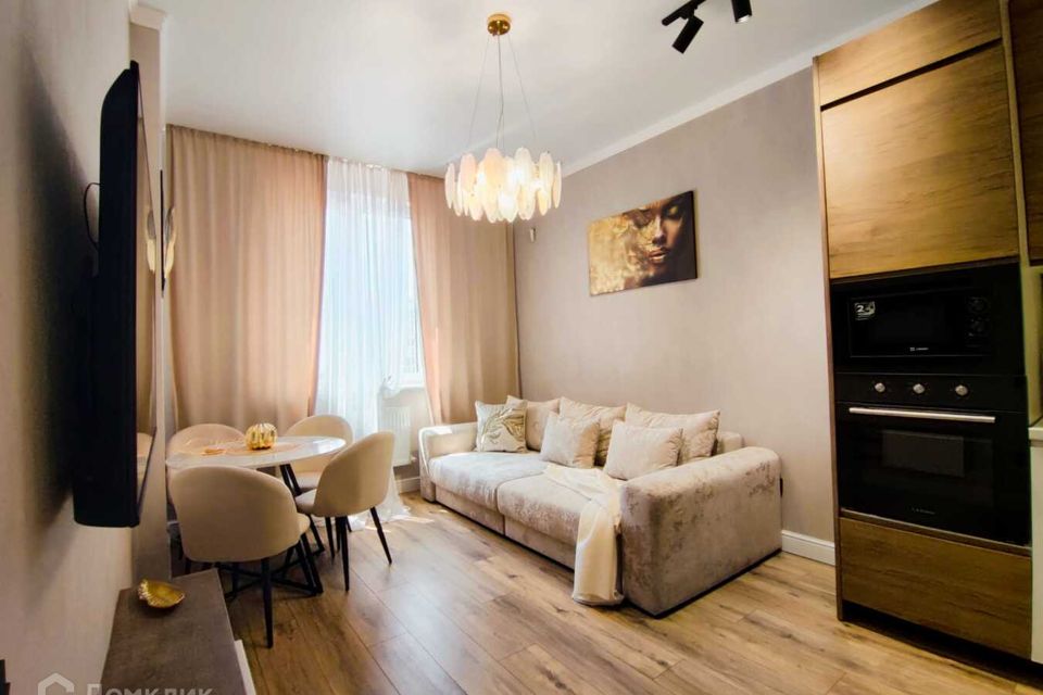 Продаётся 1-комнатная квартира, 38 м²