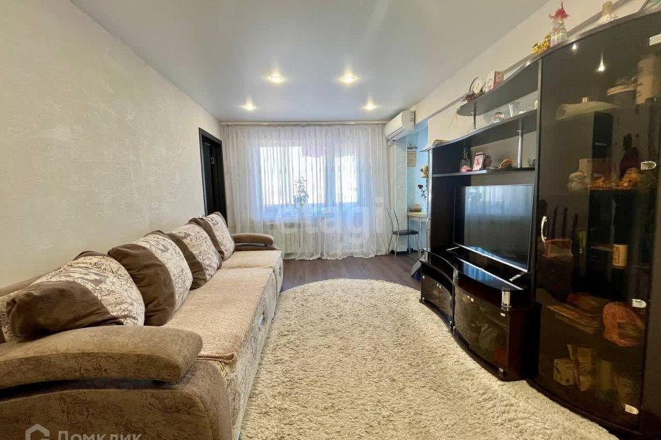 Продаётся 3-комнатная квартира, 49.7 м²