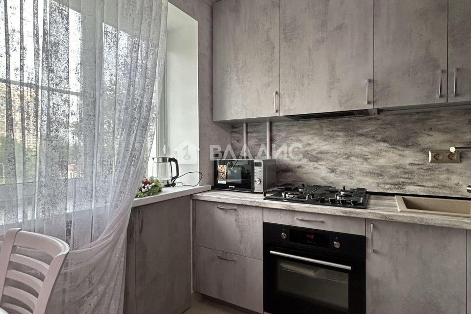 Продаётся 3-комнатная квартира, 57.2 м²