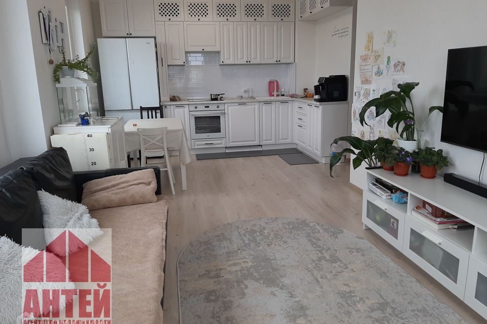 Продаётся 2-комнатная квартира, 65.5 м²