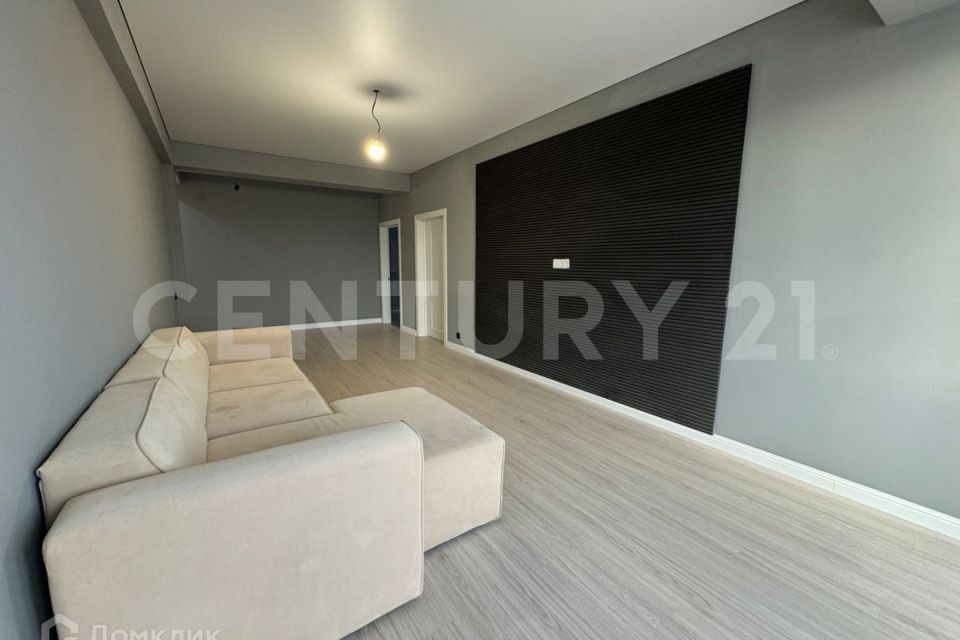Продаётся 3-комнатная квартира, 106 м²