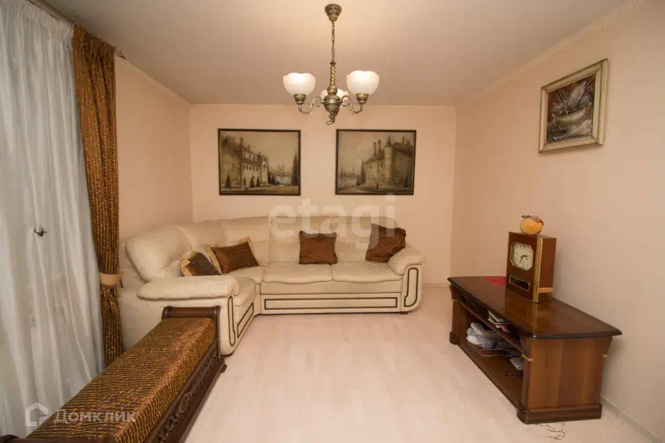 Продаётся 2-комнатная квартира, 73.8 м²