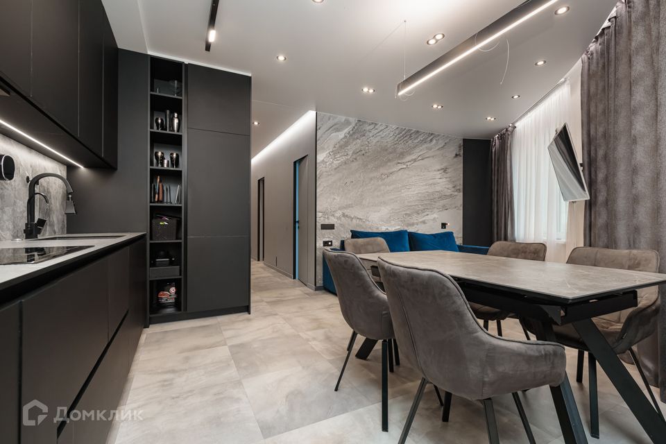 Продаётся 4-комнатная квартира, 93 м²