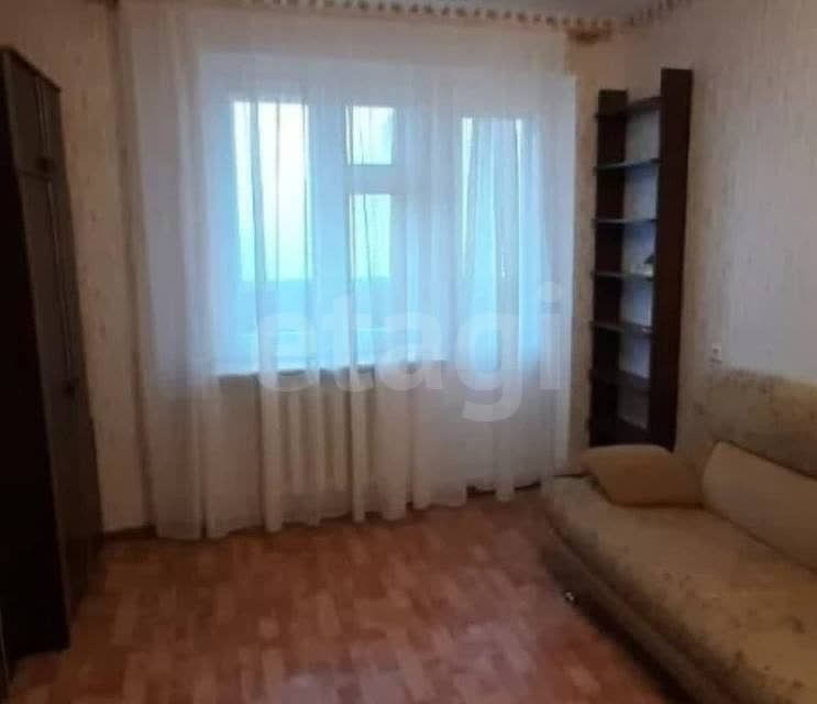 Продаётся 1-комнатная квартира, 42 м²