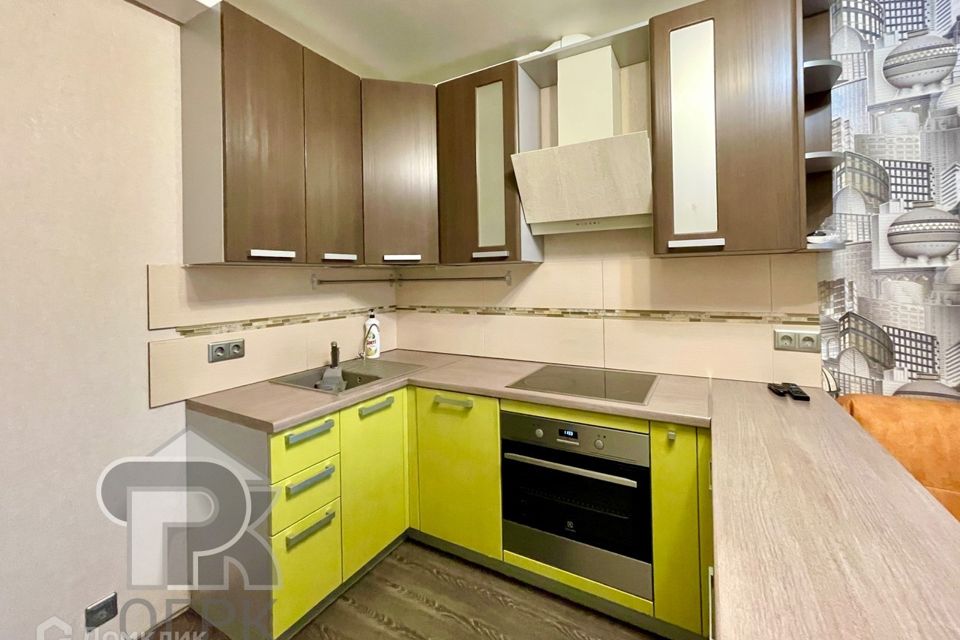 Продаётся 1-комнатная квартира, 40.2 м²