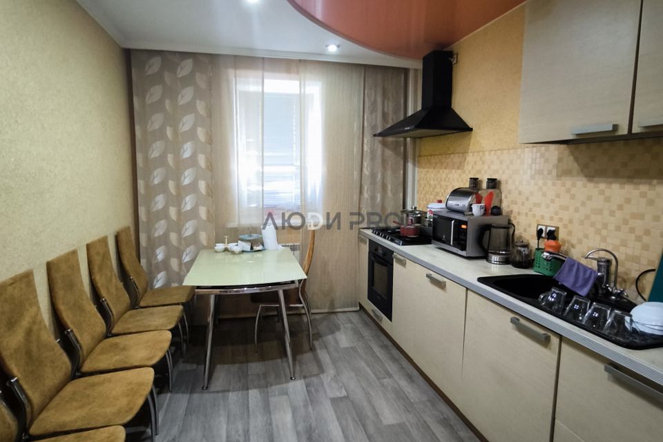 Продаётся 3-комнатная квартира, 115 м²