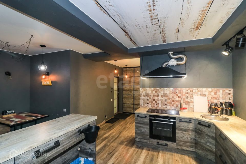 Продаётся 3-комнатная квартира, 90 м²