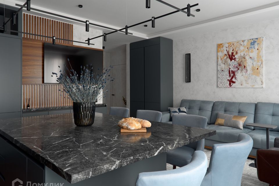 Продаётся 4-комнатная квартира, 129.6 м²