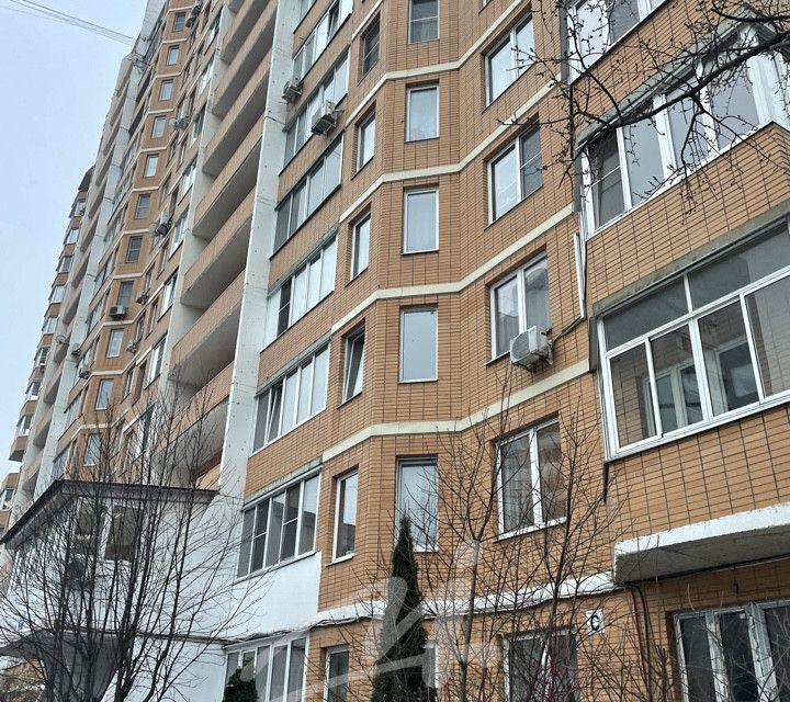 Продаётся 1-комнатная квартира, 50.7 м²