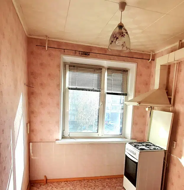 Продаётся 3-комнатная квартира, 52.8 м²