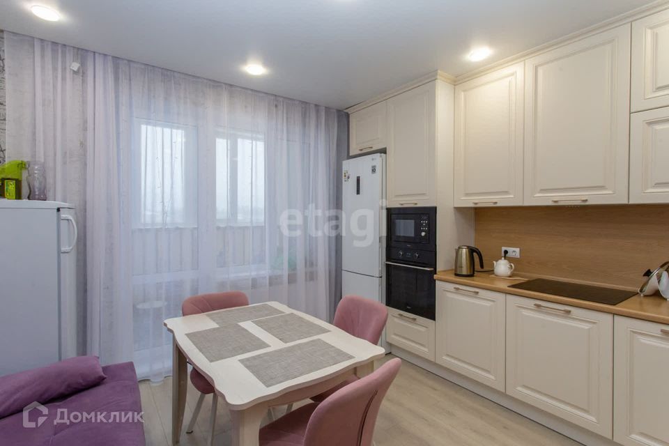 Продаётся 2-комнатная квартира, 62.6 м²
