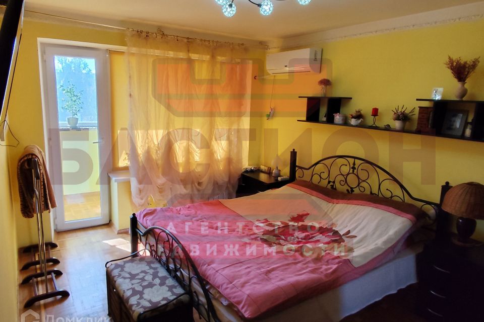 Продаётся 4-комнатная квартира, 99.4 м²