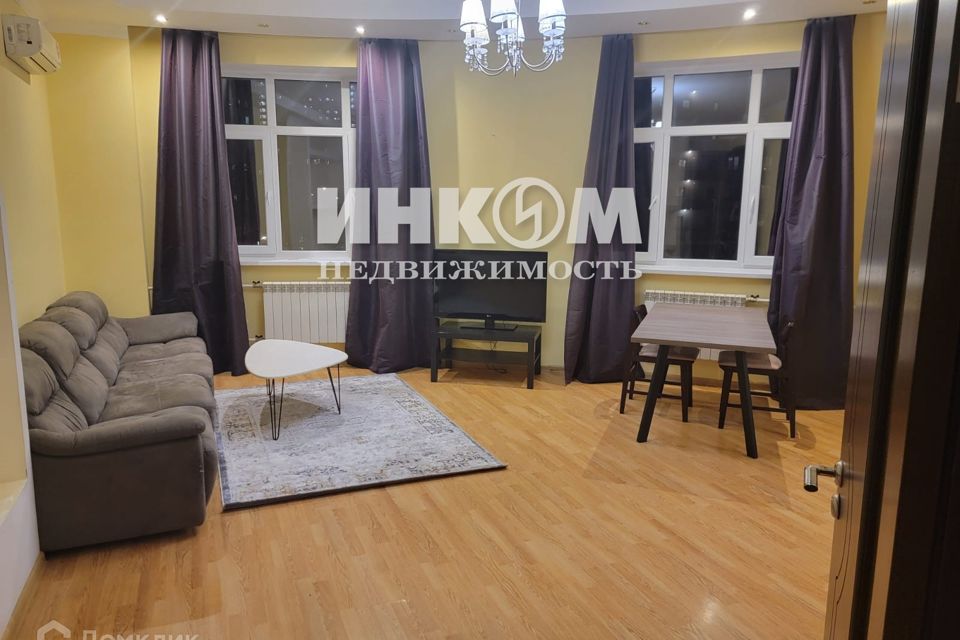 Продаётся 3-комнатная квартира, 107.8 м²