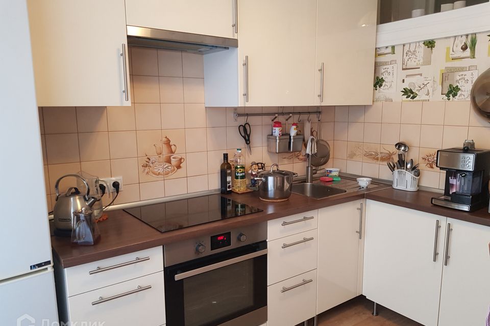 Продаётся 3-комнатная квартира, 71.7 м²