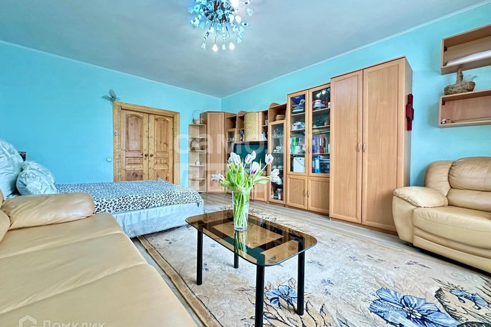 Продаётся 3-комнатная квартира, 106.5 м²