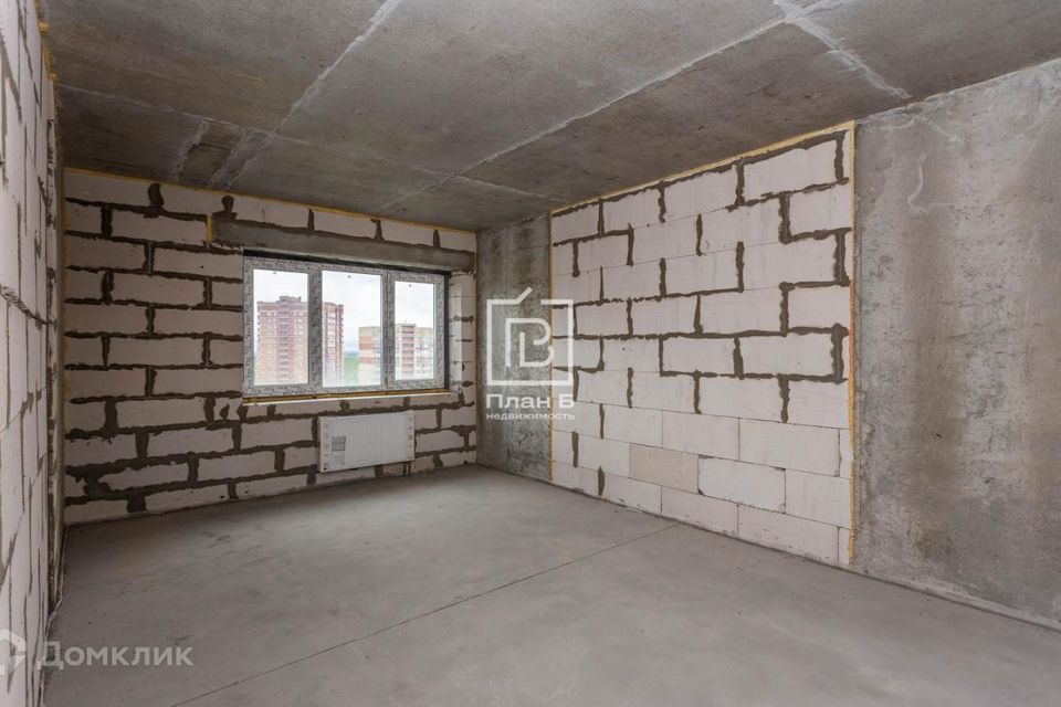 Продаётся 1-комнатная квартира, 43.18 м²
