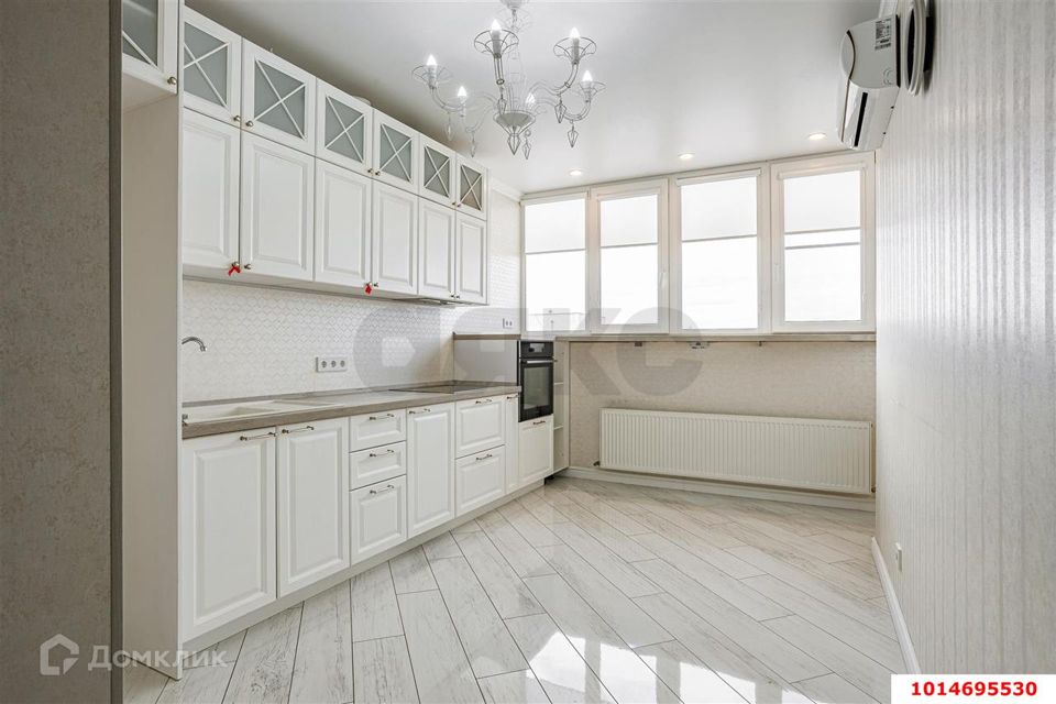 Продаётся 3-комнатная квартира, 80 м²