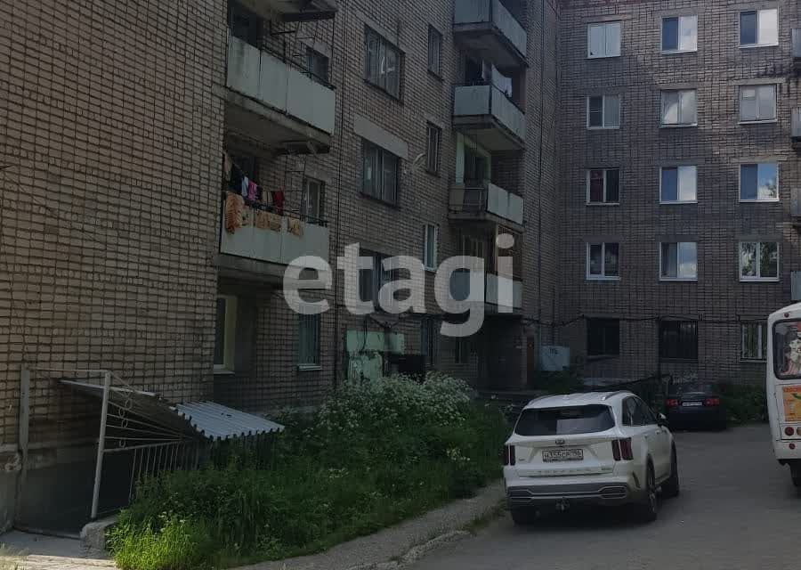 Продаётся комната в 1-комн. квартире, 12.1 м²