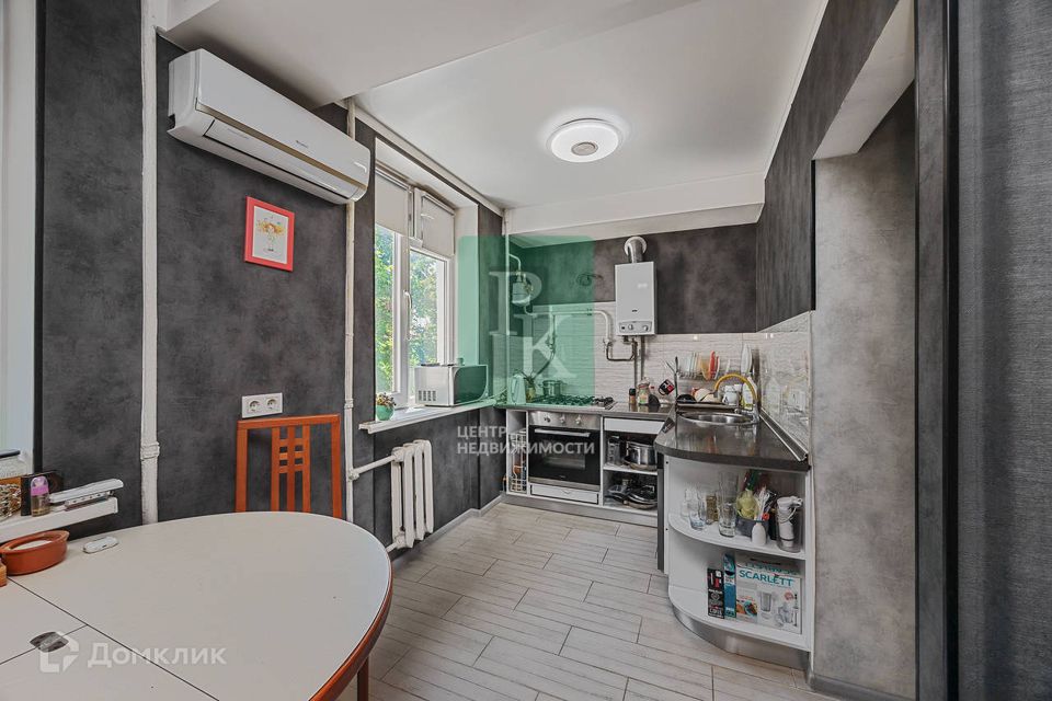 Продаётся 3-комнатная квартира, 62.6 м²