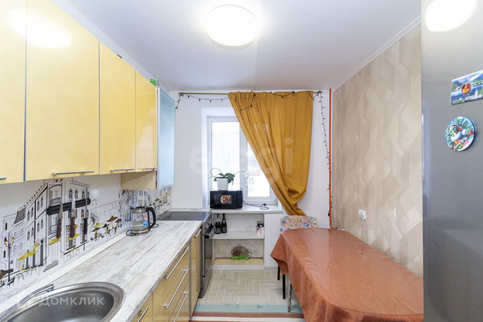 Продаётся 3-комнатная квартира, 58.4 м²
