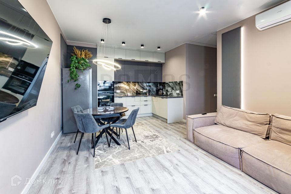 Продаётся 2-комнатная квартира, 74.2 м²