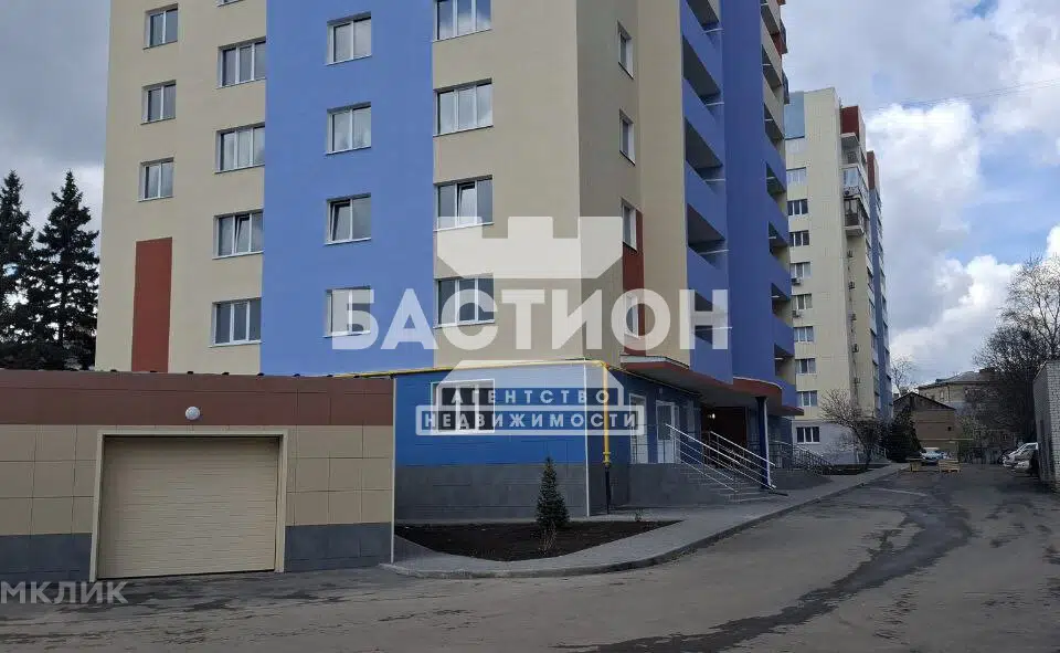 Продаётся 3-комнатная квартира, 107 м²