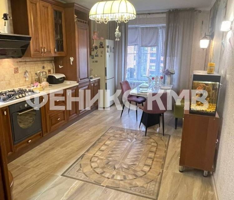 Продаётся 3-комнатная квартира, 90 м²