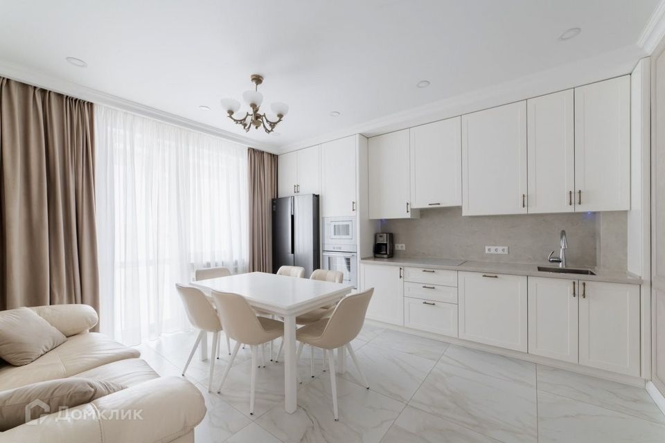Продаётся 3-комнатная квартира, 81.4 м²