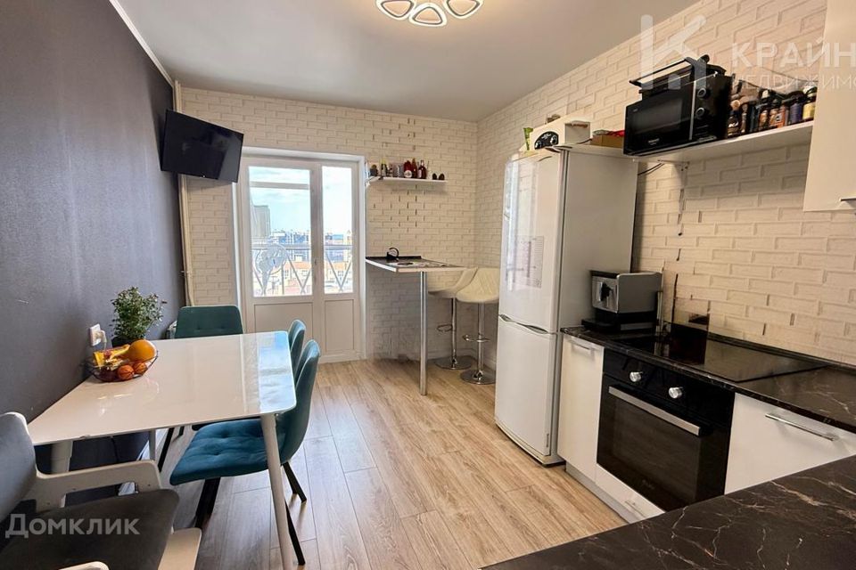 Продаётся 2-комнатная квартира, 58.3 м²