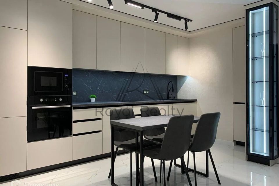 Сдаётся 3-комнатная квартира, 76 м²