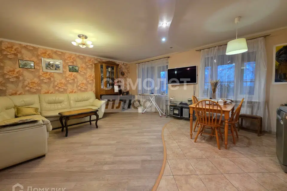 Продаётся 3-комнатная квартира, 96.4 м²