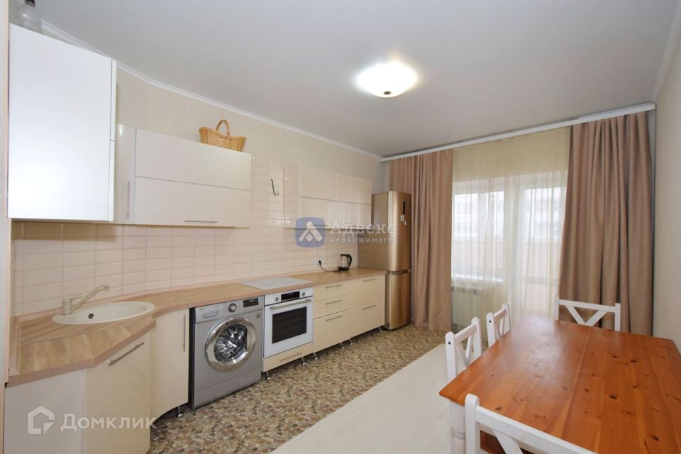 Продаётся 1-комнатная квартира, 48.7 м²