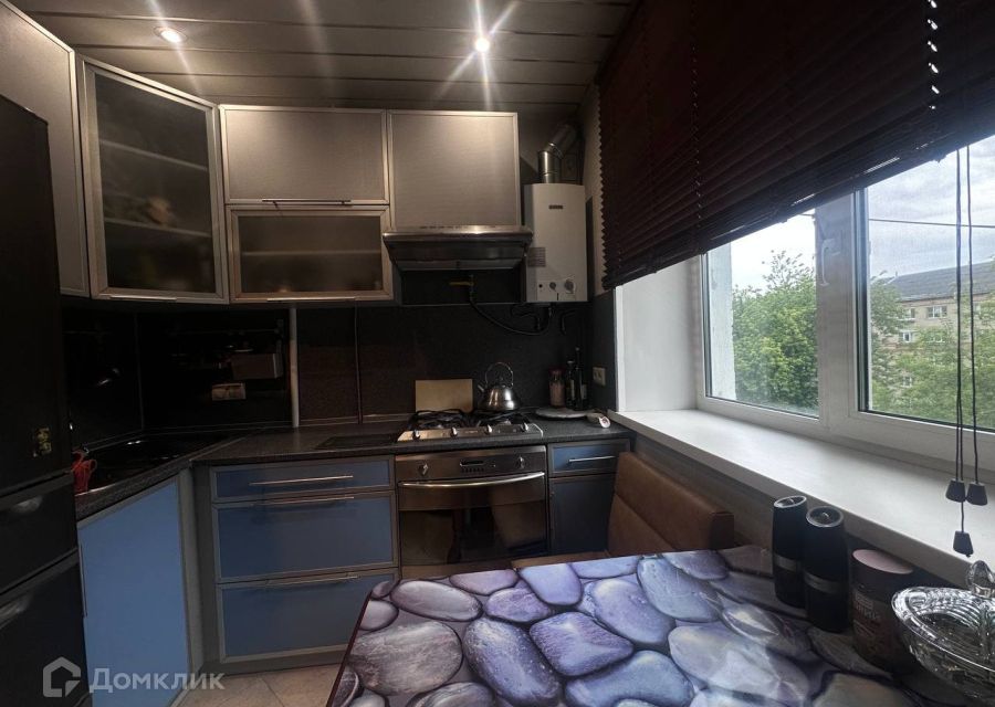 Продаётся 2-комнатная квартира, 43.3 м²