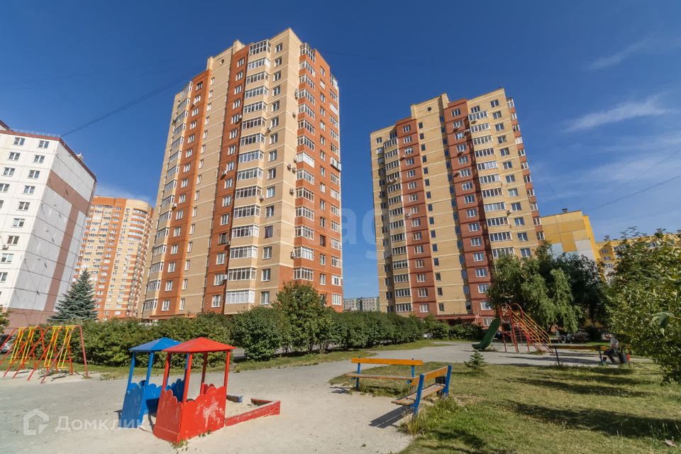 Продаётся 3-комнатная квартира, 108.4 м²